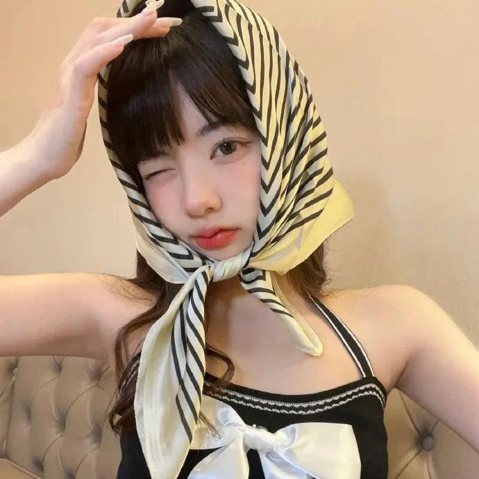 好女三头瞒